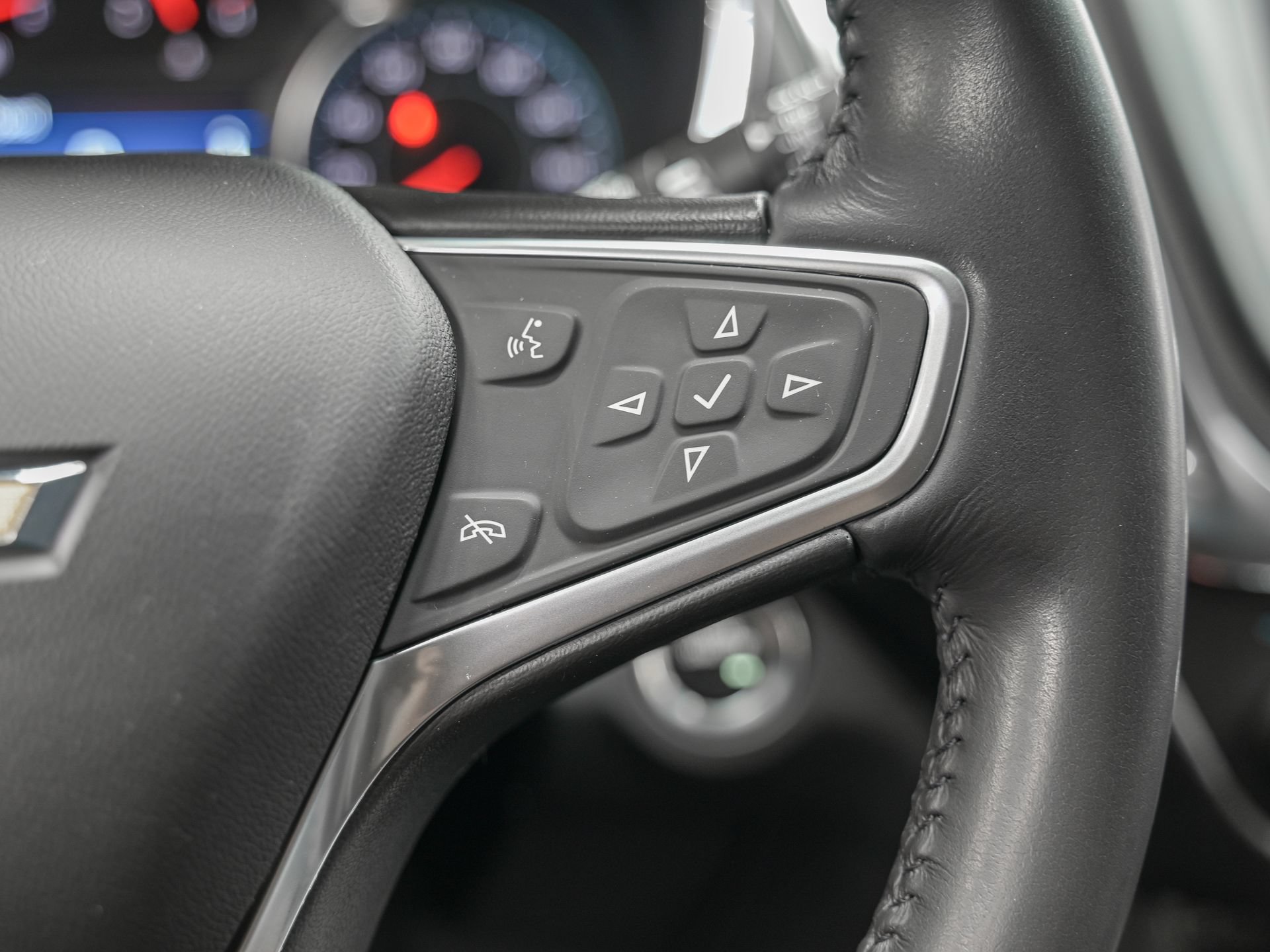 Used 2024 Chevrolet Equinox LT AWD/4WD image 20