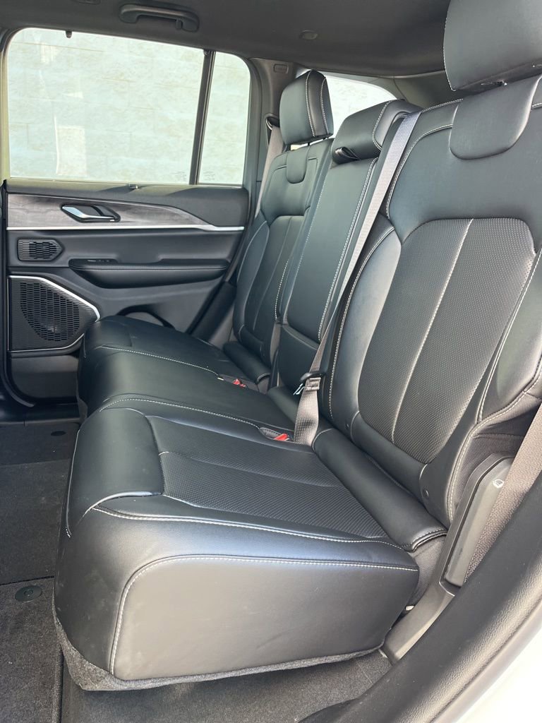 New 2025 Jeep Grand Cherokee Limited 4xe image 25