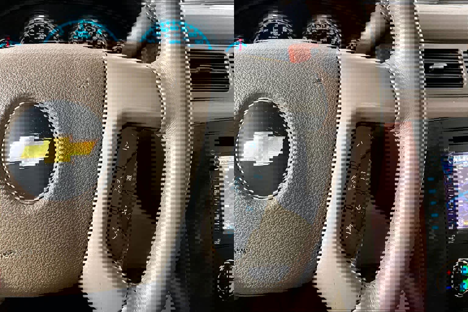 Used 2013 Chevrolet Tahoe LTZ image 23