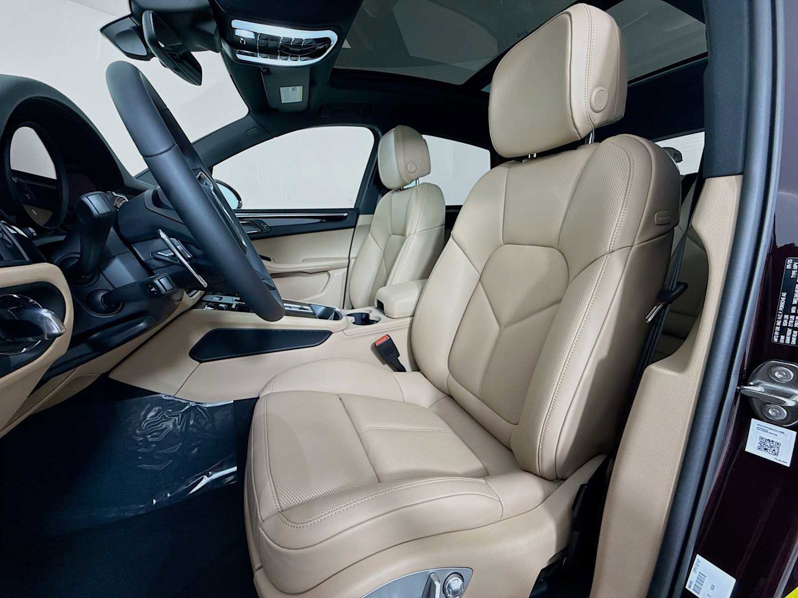 New 2026 Porsche Macan image 5