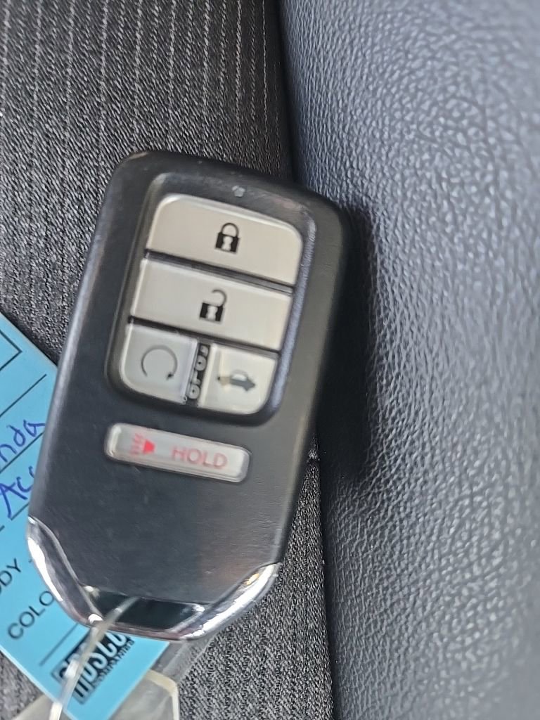 Used 2022 Honda Accord Sport image 32