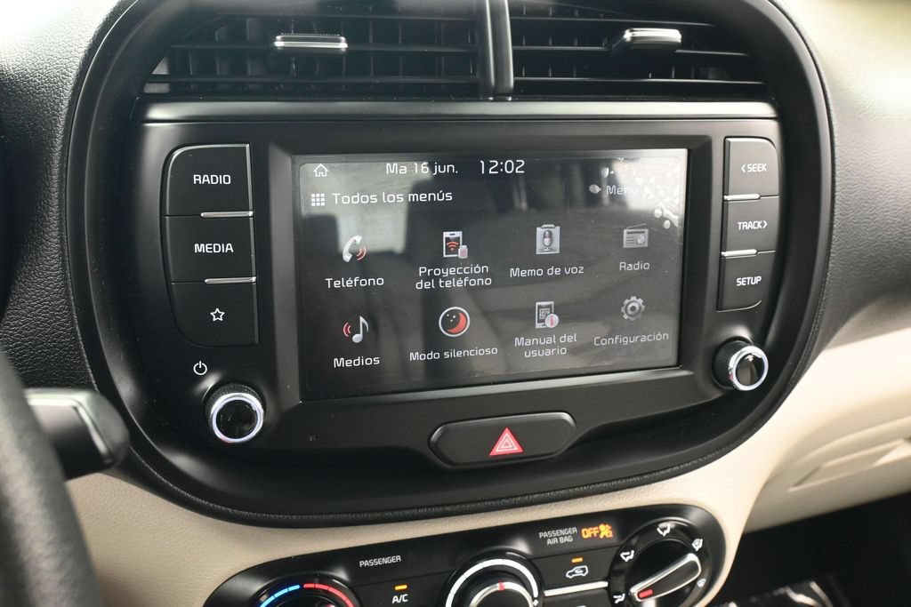 Used 2023 Kia Soul LX FWD image 18