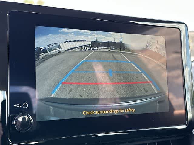 Used 2025 Toyota Corolla LE image 12