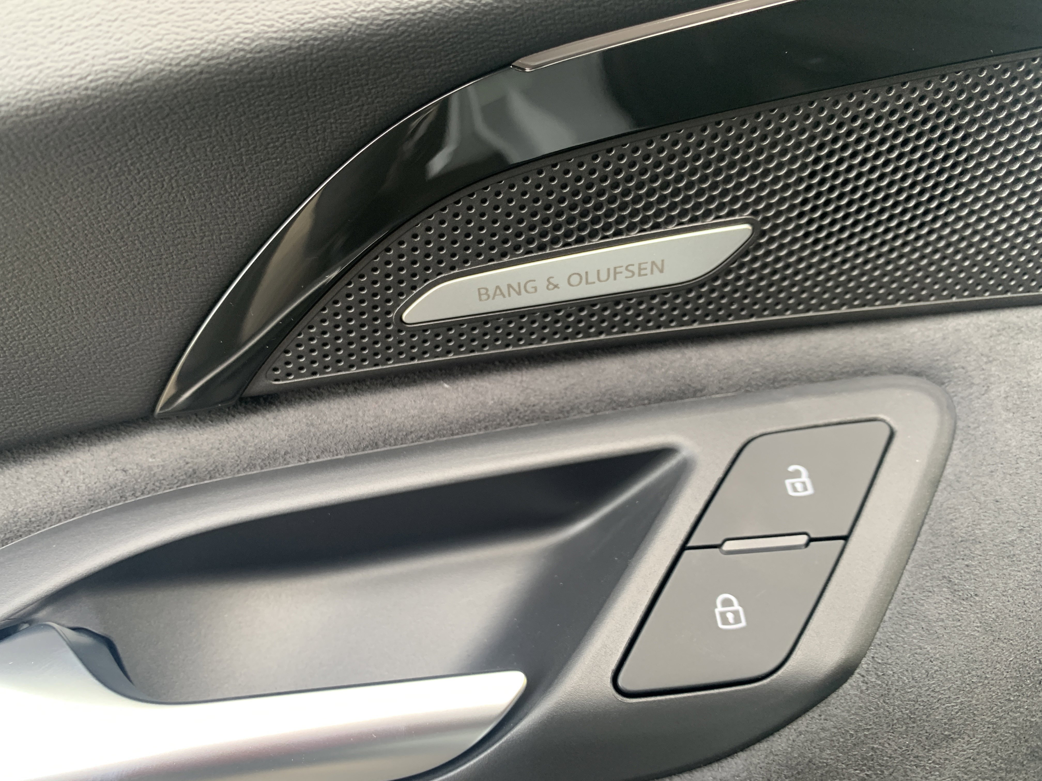 New 2025 Audi SQ5 Premium Plus image 20