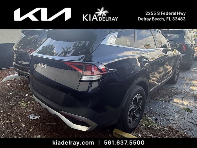 Used 2023 Kia Sportage LX image 2
