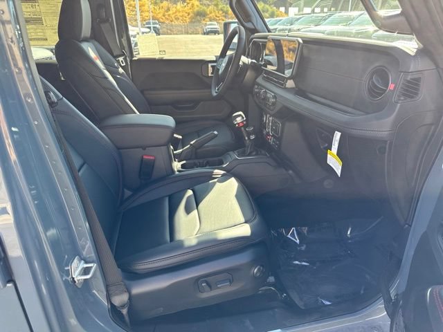 New 2026 Jeep Wrangler Unlimited Rubicon AWD/4WD image 26
