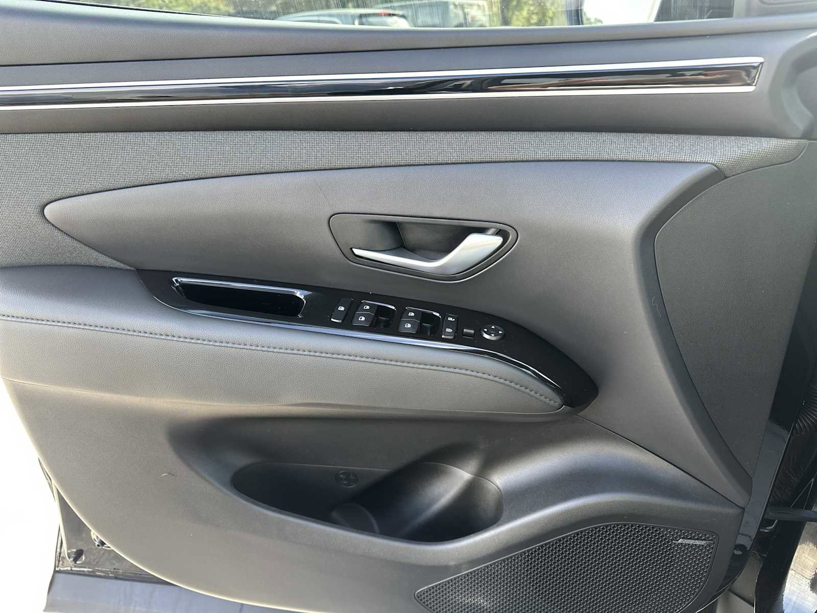 Used 2024 Hyundai Santa Cruz Limited image 24