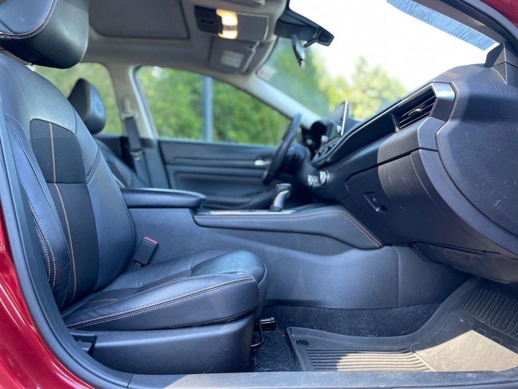 Used 2021 Nissan Altima 2.5 SR w/ SR Premium Package image 20