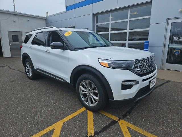 Used 2022 Ford Explorer Limited w/ Equipment Group 301A image 2