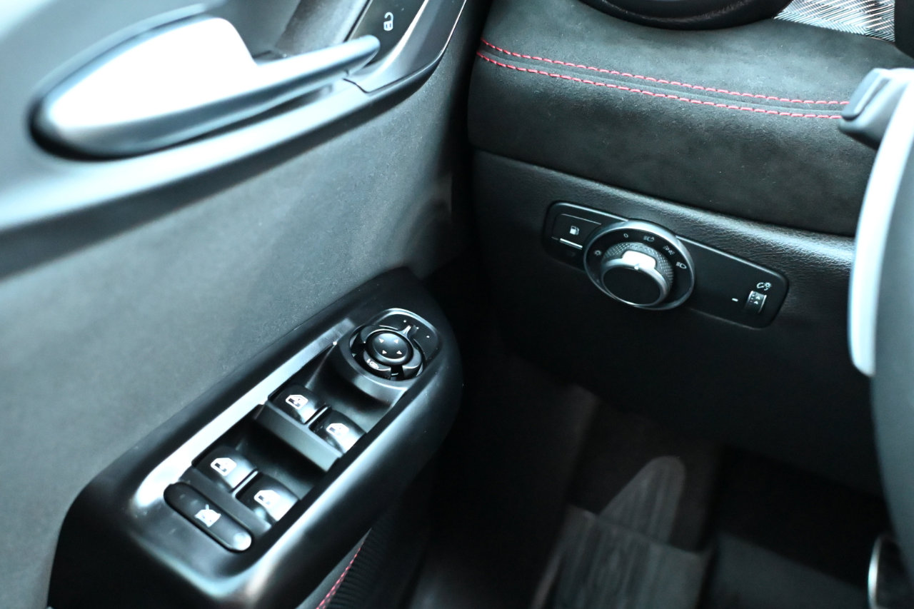 Used 2024 Alfa Romeo Tonale Veloce w/ Active Assist Package image 12