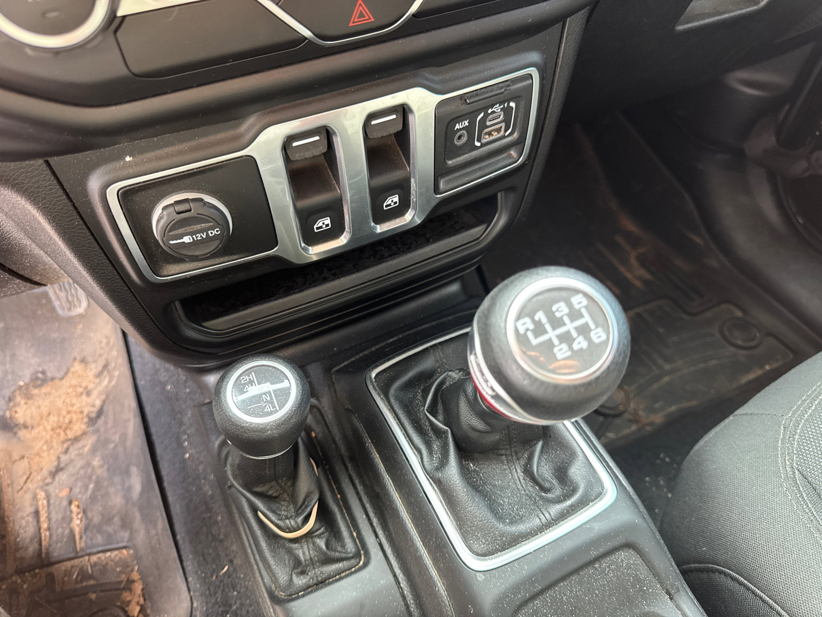 Used 2020 Jeep Wrangler Sport image 22