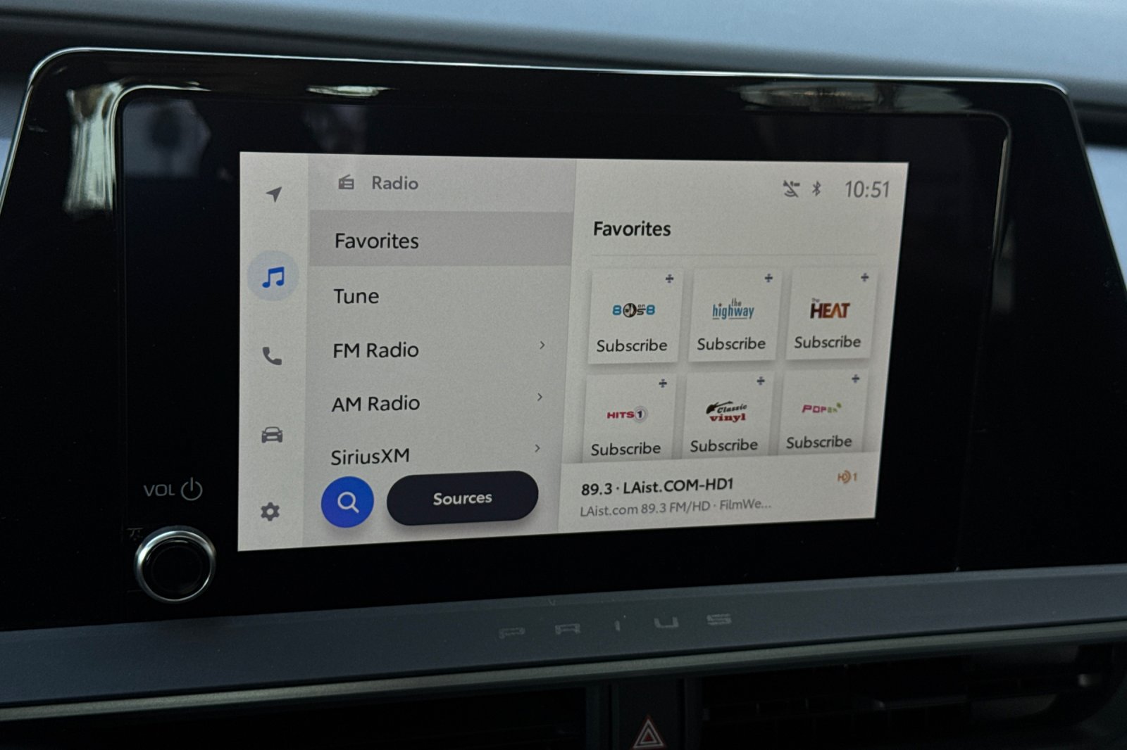 Used 2025 Toyota Prius LE FWD image 17