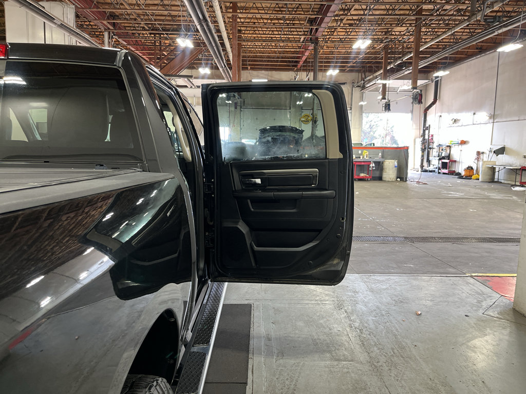 Used 2015 RAM 1500 Sport w/ Convenience Group AWD/4WD image 24