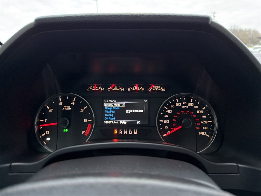 Used 2019 Ford F150 Raptor w/ Equipment Group 801A Mid image 27