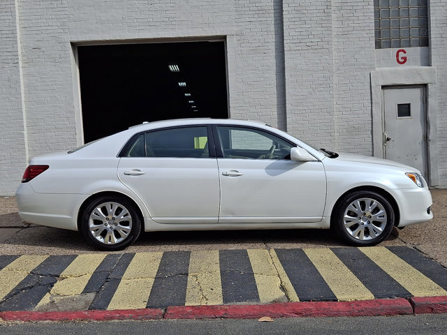 Used 2009 Toyota Avalon XLS image 7