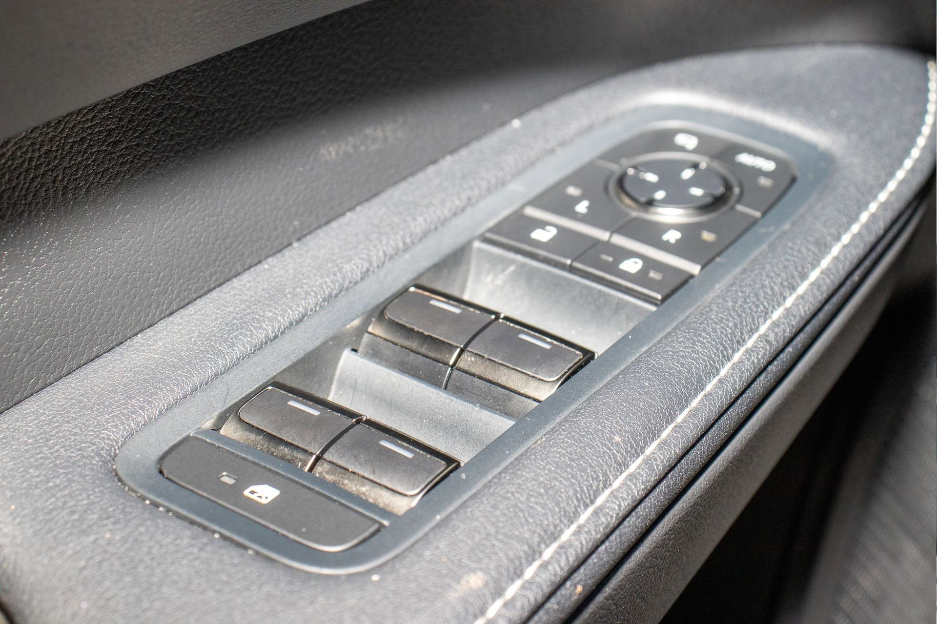 Used 2024 Lexus RX 350 FWD w/ Technology Package image 26