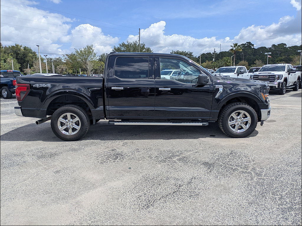 Used 2025 Ford F150 XLT w/ Equipment Group 301A Standard AWD/4WD image 4