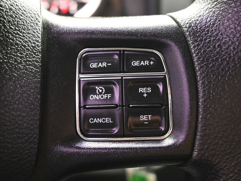 Used 2019 RAM 1500 Classic SLT image 21