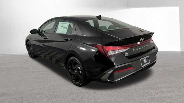 New 2026 Hyundai Elantra Sport FWD image 7