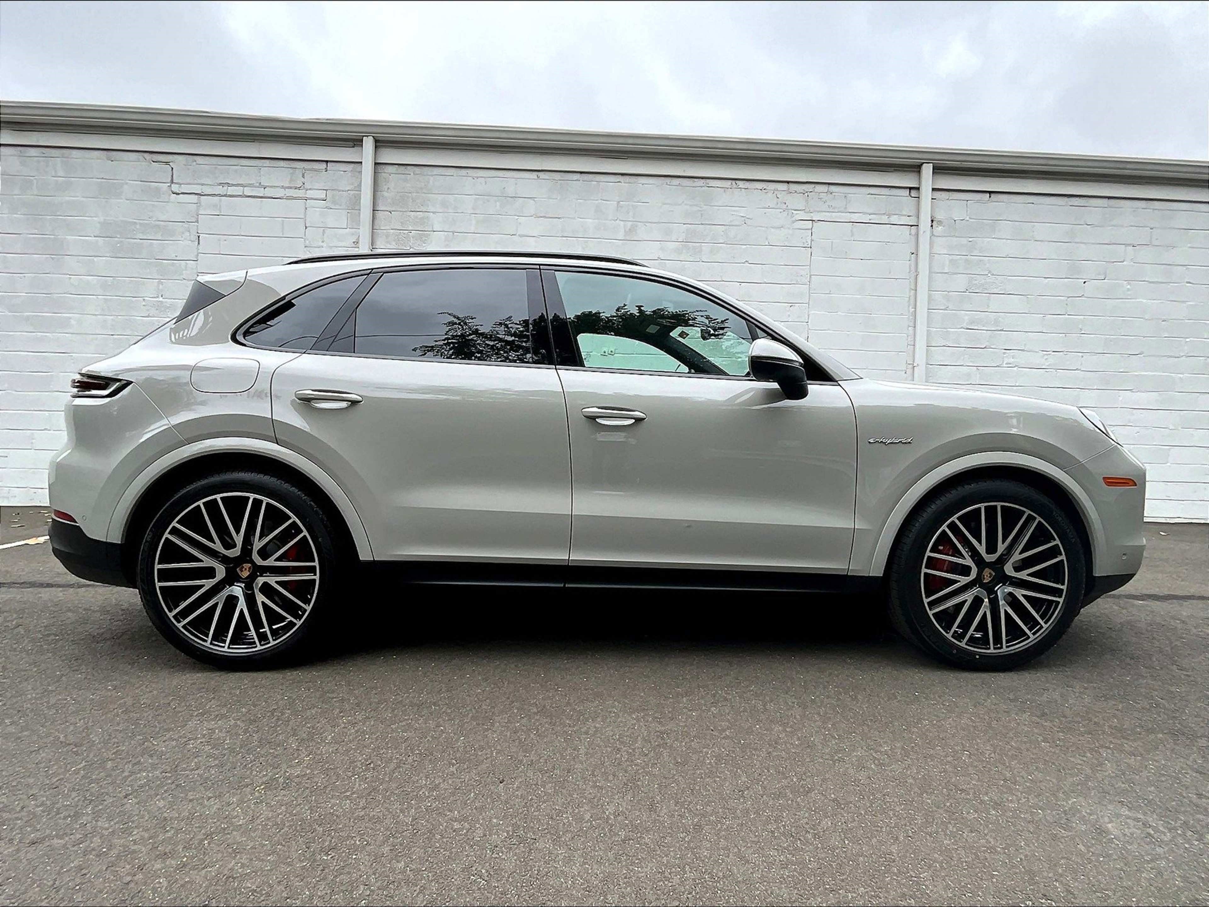 New 2026 Porsche Cayenne S image 6