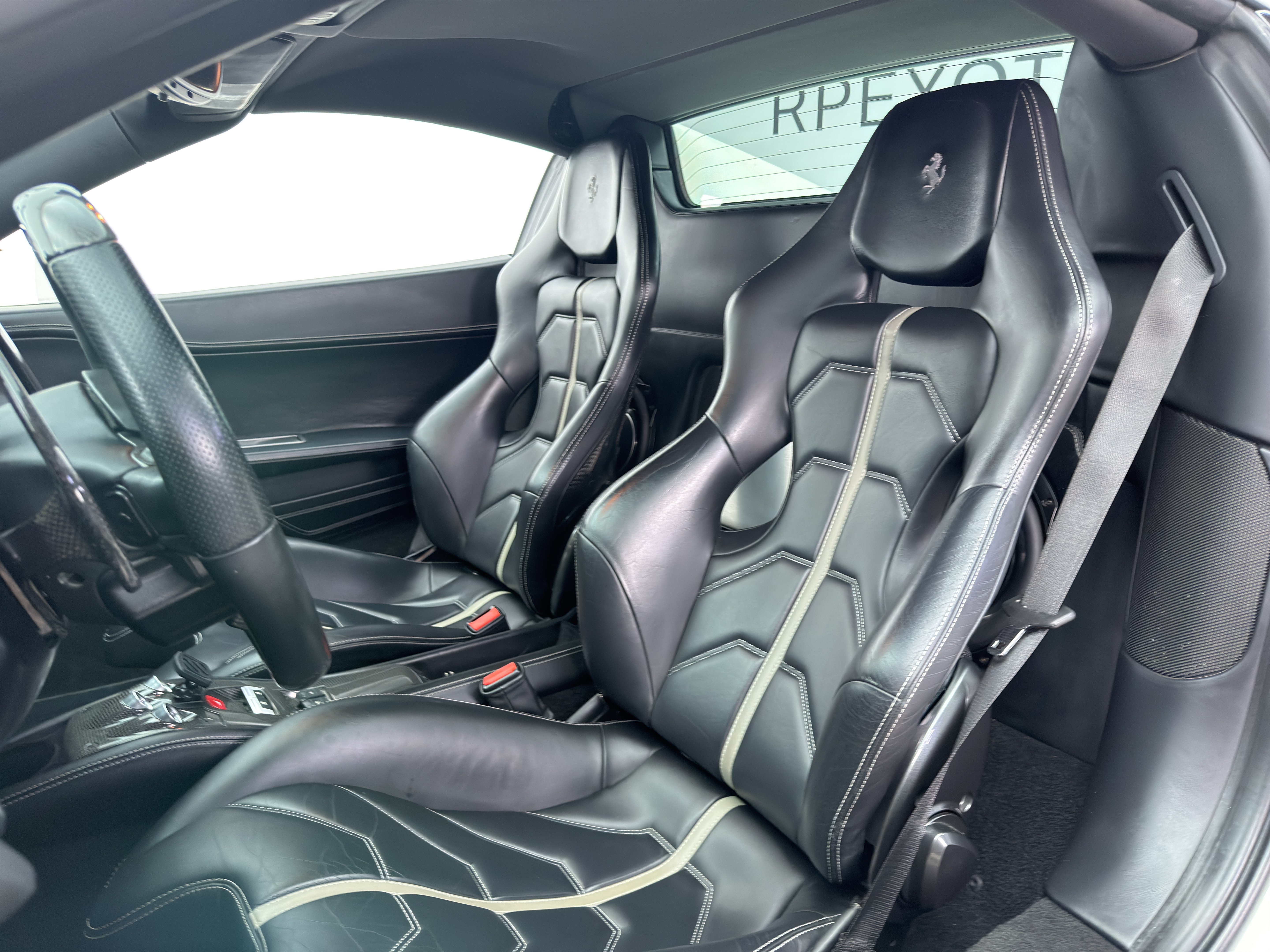 Used 2014 Ferrari 458 Spider RWD image 3