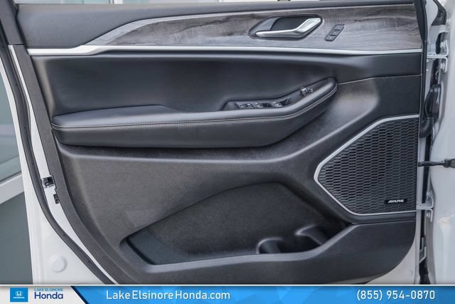 Used 2024 Jeep Grand Cherokee Limited 4xe AWD/4WD image 13