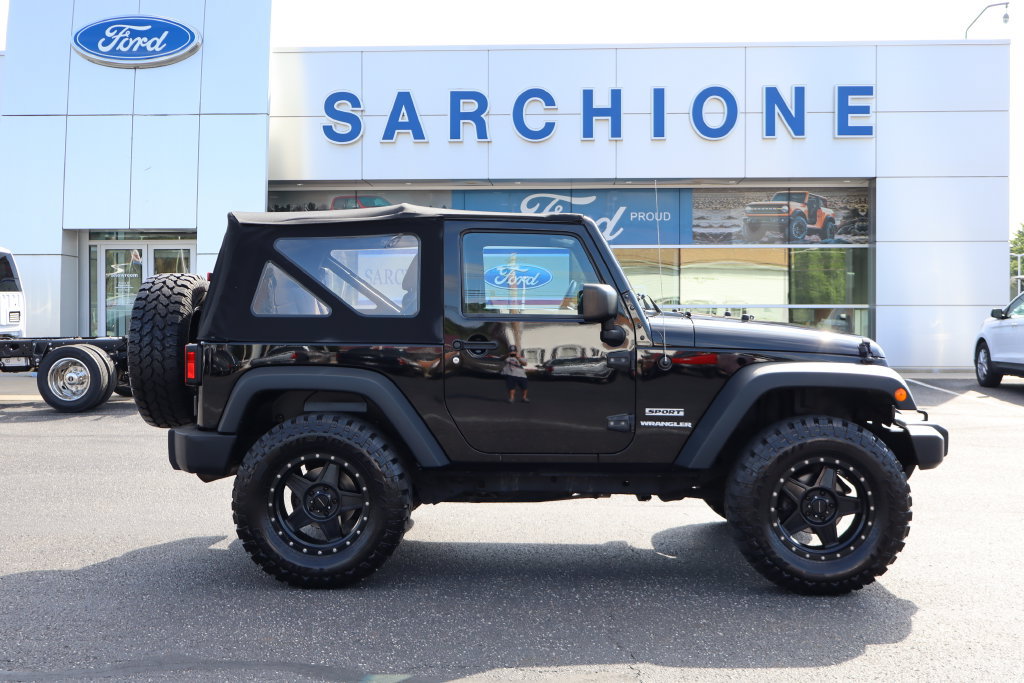 Used 2015 Jeep Wrangler Sport w/ Trailer Tow Group AWD/4WD image 2