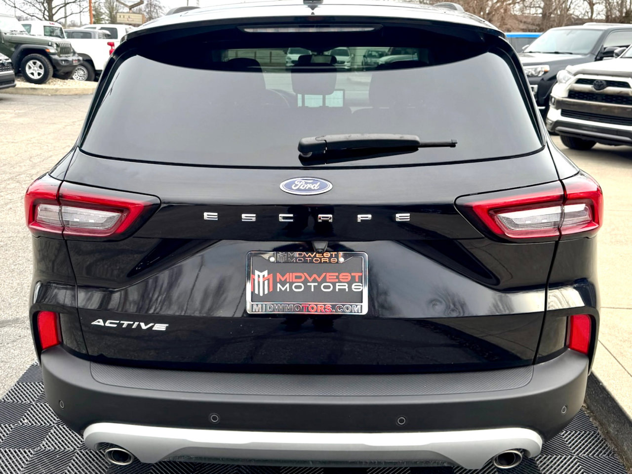 Used 2025 Ford Escape Active w/ Active Premium Tech Pack image 5