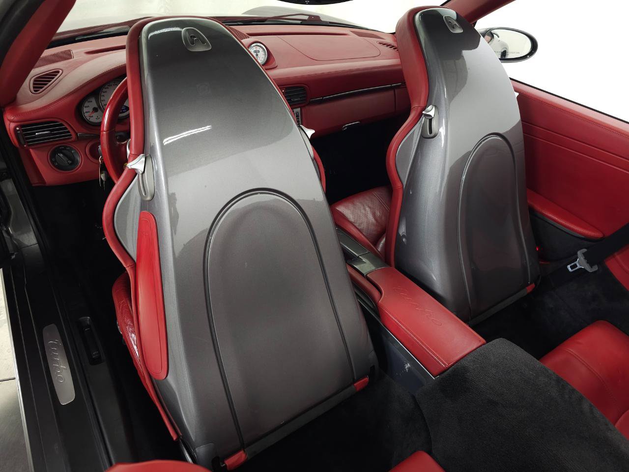 Used 2008 Porsche 911 Turbo AWD/4WD image 31