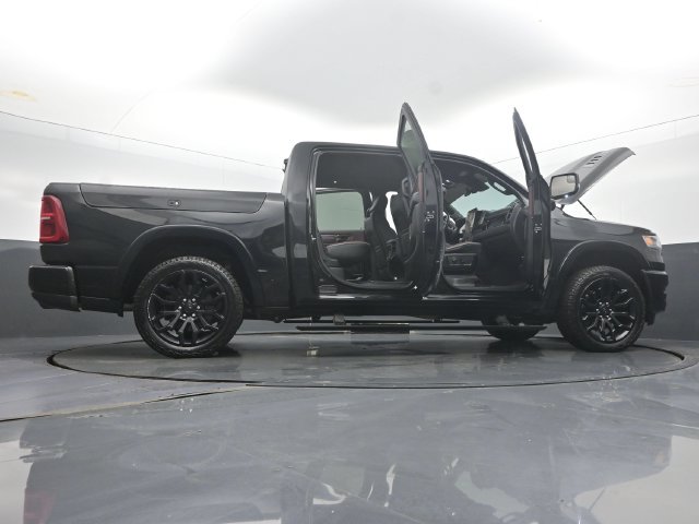 Used 2025 RAM 1500 Limited AWD/4WD image 54
