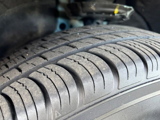 Used 2024 GMC Terrain SLE image 23