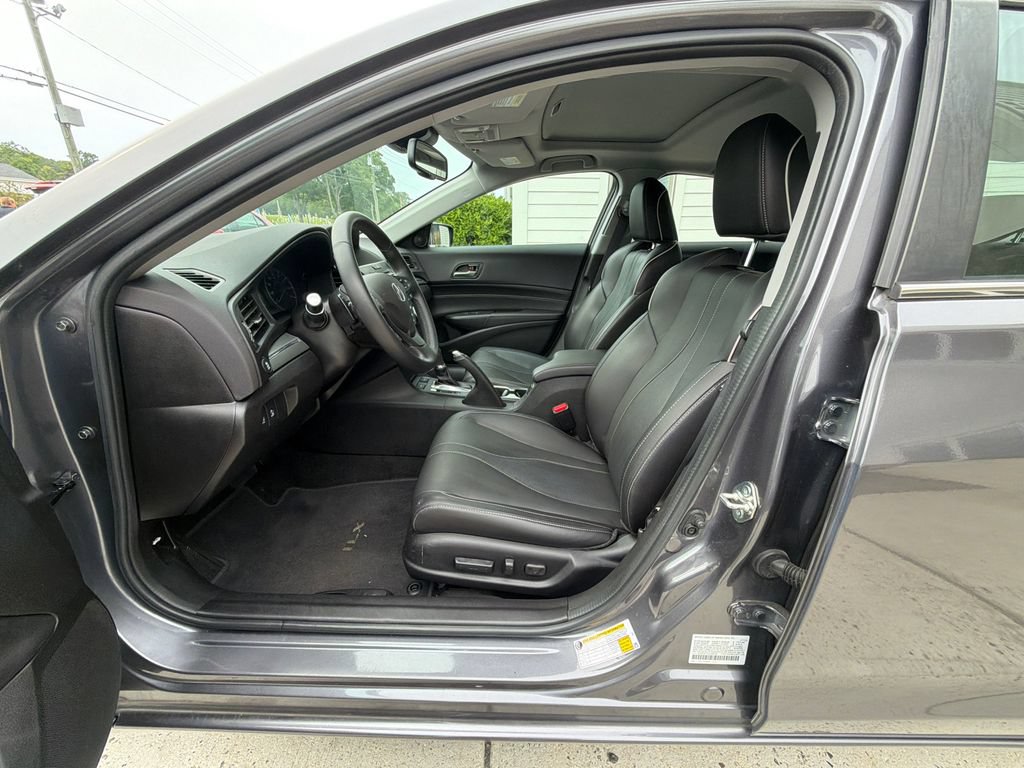 Used 2020 Acura ILX FWD image 9