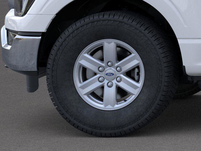 New 2023 Ford F150 XLT w/ Equipment Group 301A Mid image 19