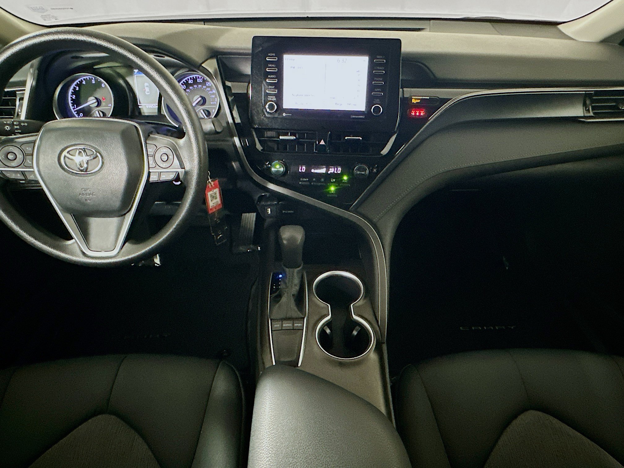 Used 2022 Toyota Camry LE FWD image 26