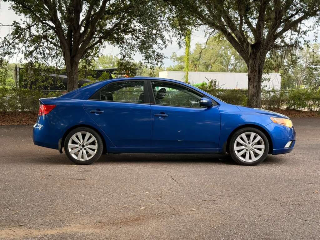 Used 2010 Kia Forte SX w/ Leather Pkg FWD image 4