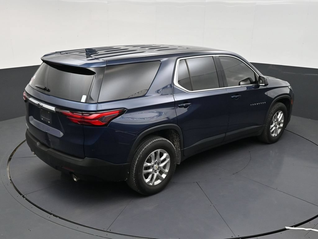 Used 2022 Chevrolet Traverse LS FWD image 16