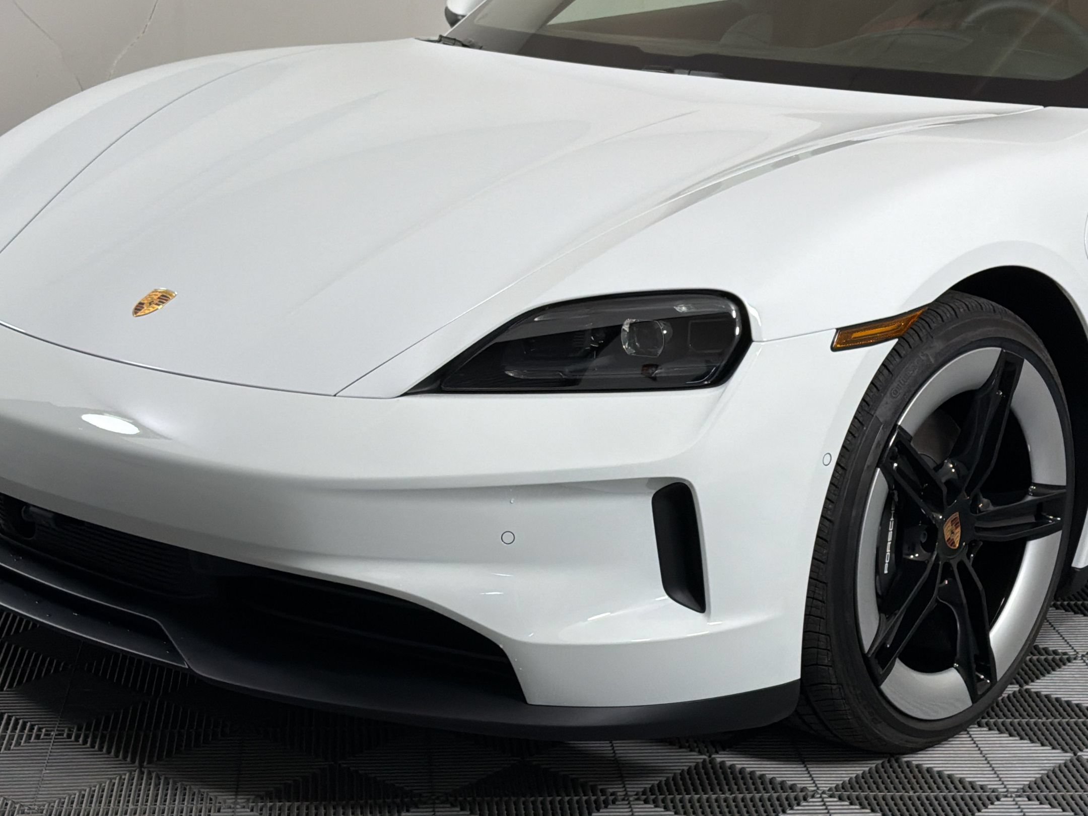 New 2026 Porsche Taycan AWD/4WD image 14