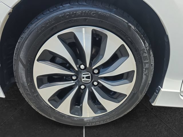 Used 2017 Honda Accord Touring image 9