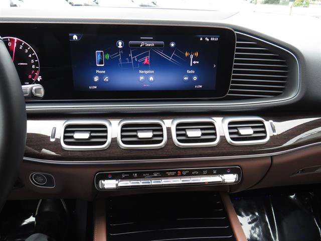 Used 2025 Mercedes-Benz GLE 450e 4MATIC w/ Winter Package image 15