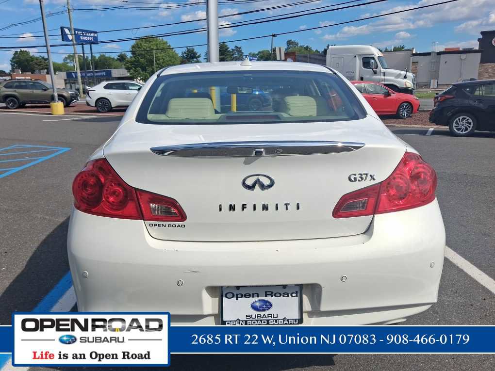 Used 2012 INFINITI G37 x Sedan w/ Premium Pkg AWD/4WD image 8