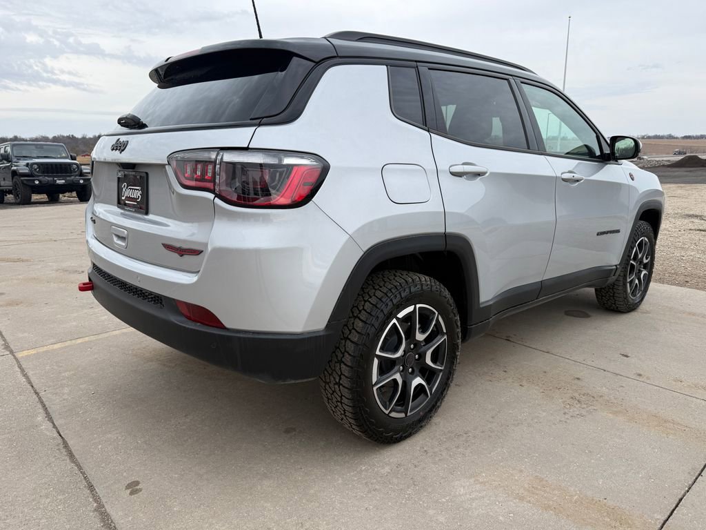 New 2026 Jeep Compass Trailhawk image 5