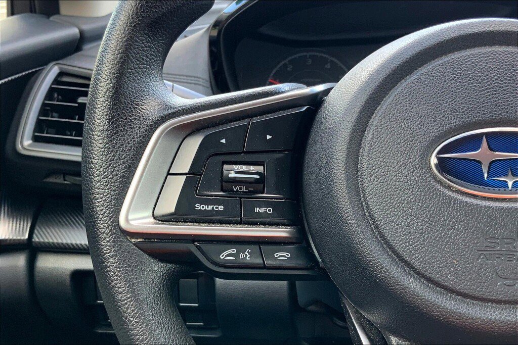 Used 2019 Subaru Crosstrek 2.0i image 10