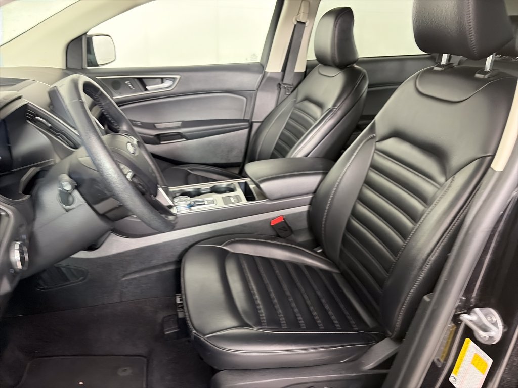 Used 2024 Ford Edge SEL AWD/4WD image 11