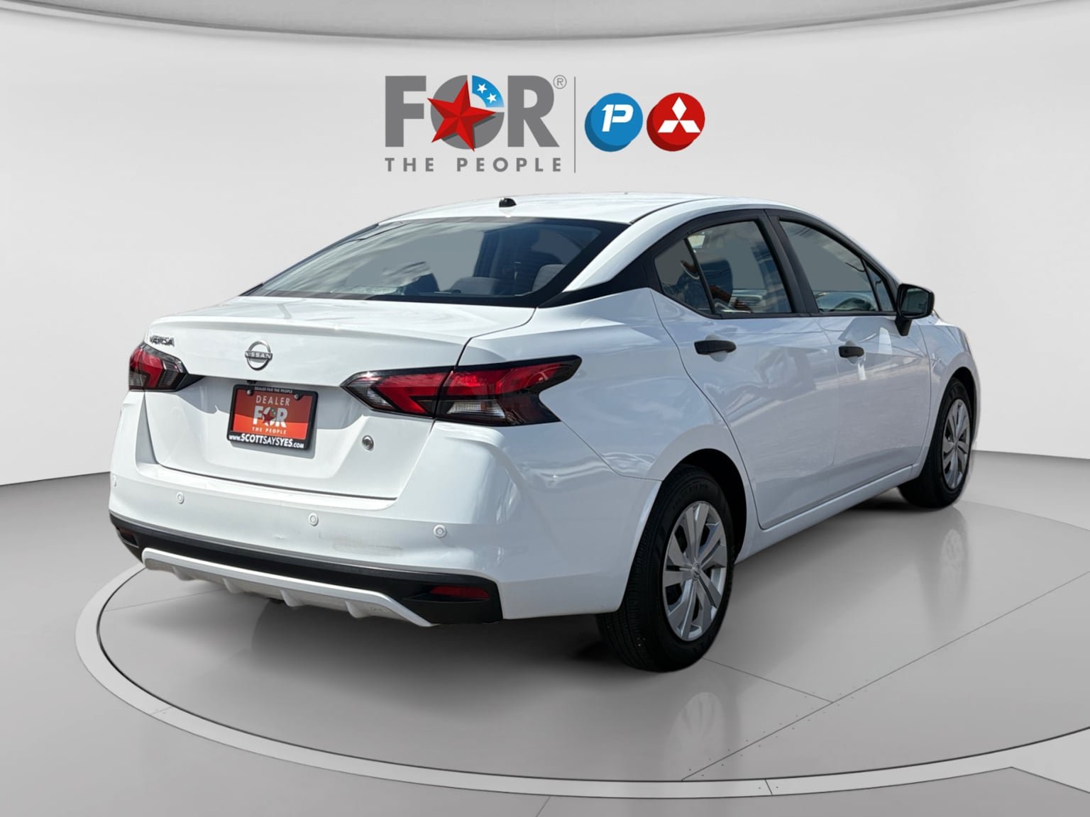 Used 2025 Nissan Versa S FWD image 5