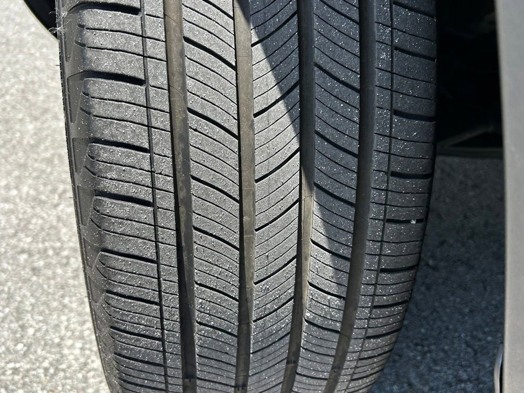 Used 2023 Toyota RAV4 XLE Premium image 48