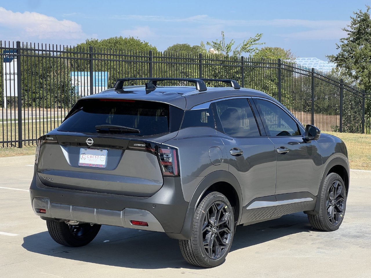 New 2027 Nissan Kicks SR FWD image 4
