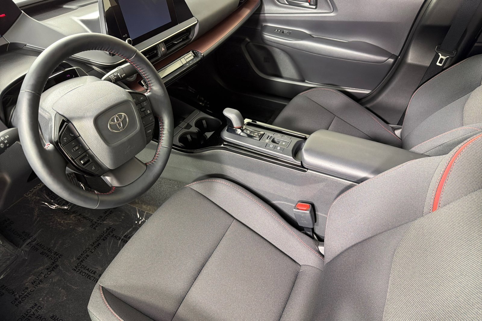 Used 2026 Toyota Prius Plug-In Hybrid image 9