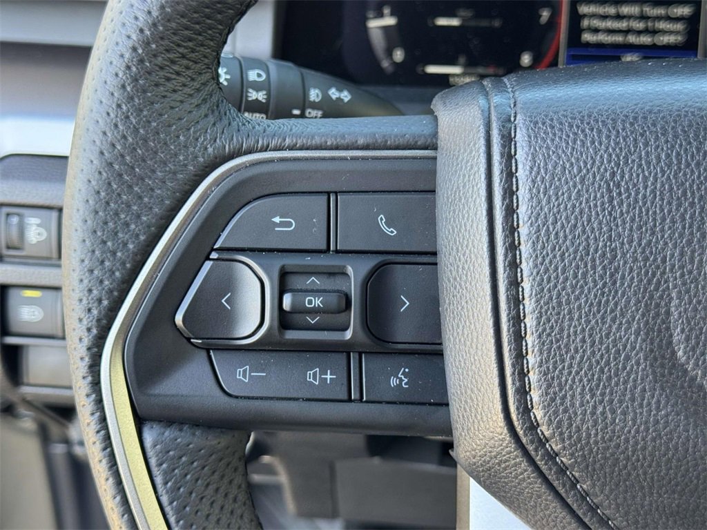 Used 2025 Toyota Tacoma TRD Off-Road image 10