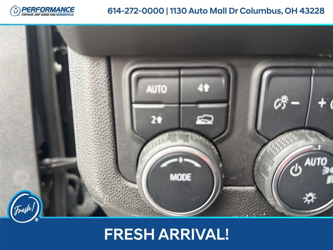 Used 2023 Chevrolet Suburban LT image 16
