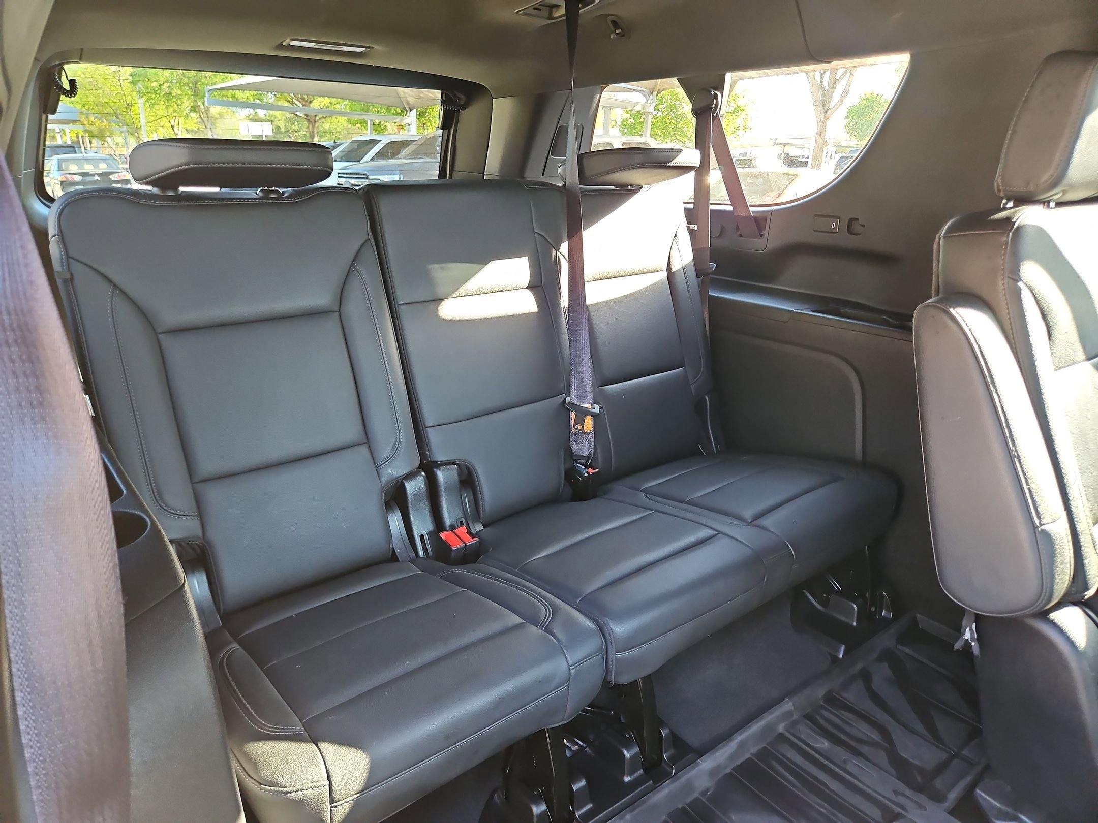 Certified 2024 Chevrolet Suburban Z71 w/ Luxury Package image 29